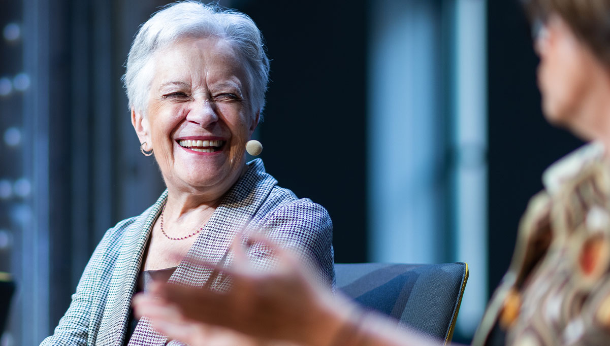 Victoria Campas entrevista Telos 128