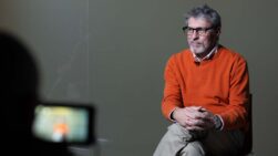 Miguel Alcubierre: De «warps», relatividad y viajes interestelares